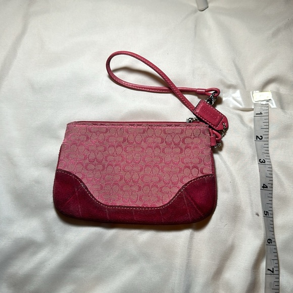 Coach wristlet/wallet - Picture 2 of 3